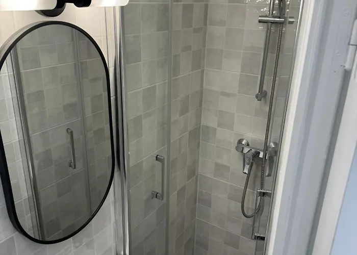 L'esperance 2* Paris