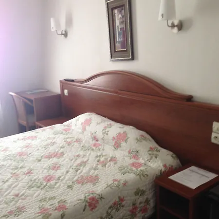 L'espérance Hotel 2*